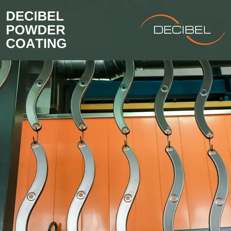 DECIBEL zainstalował w swoim zakładzie produkcyjnym technologię malowania proszkowego 