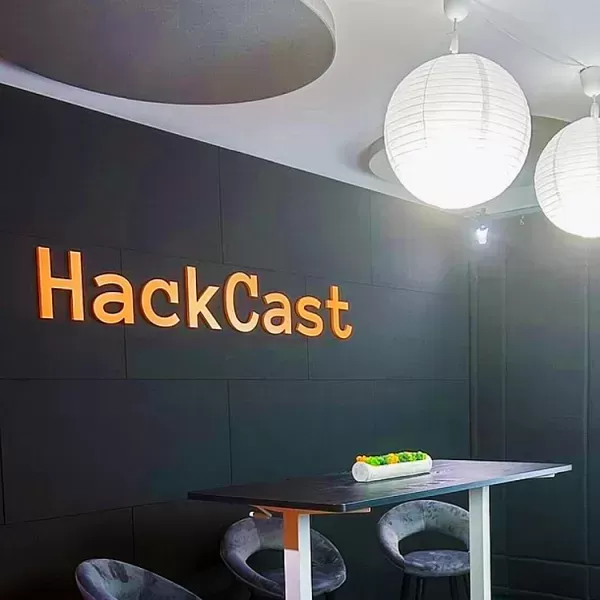 Panele akustyczne i pełna modernizacja studia podcastów