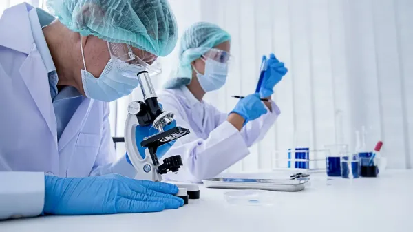 Jak drgania akustyczne wpływają na wrażliwy sprzęt laboratoryjny
