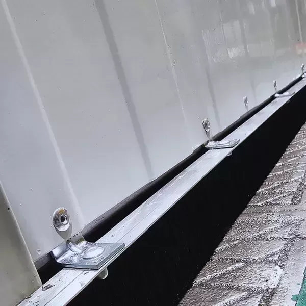 Obudowa dźwiękoszczelna dla hałaśliwej maszyny