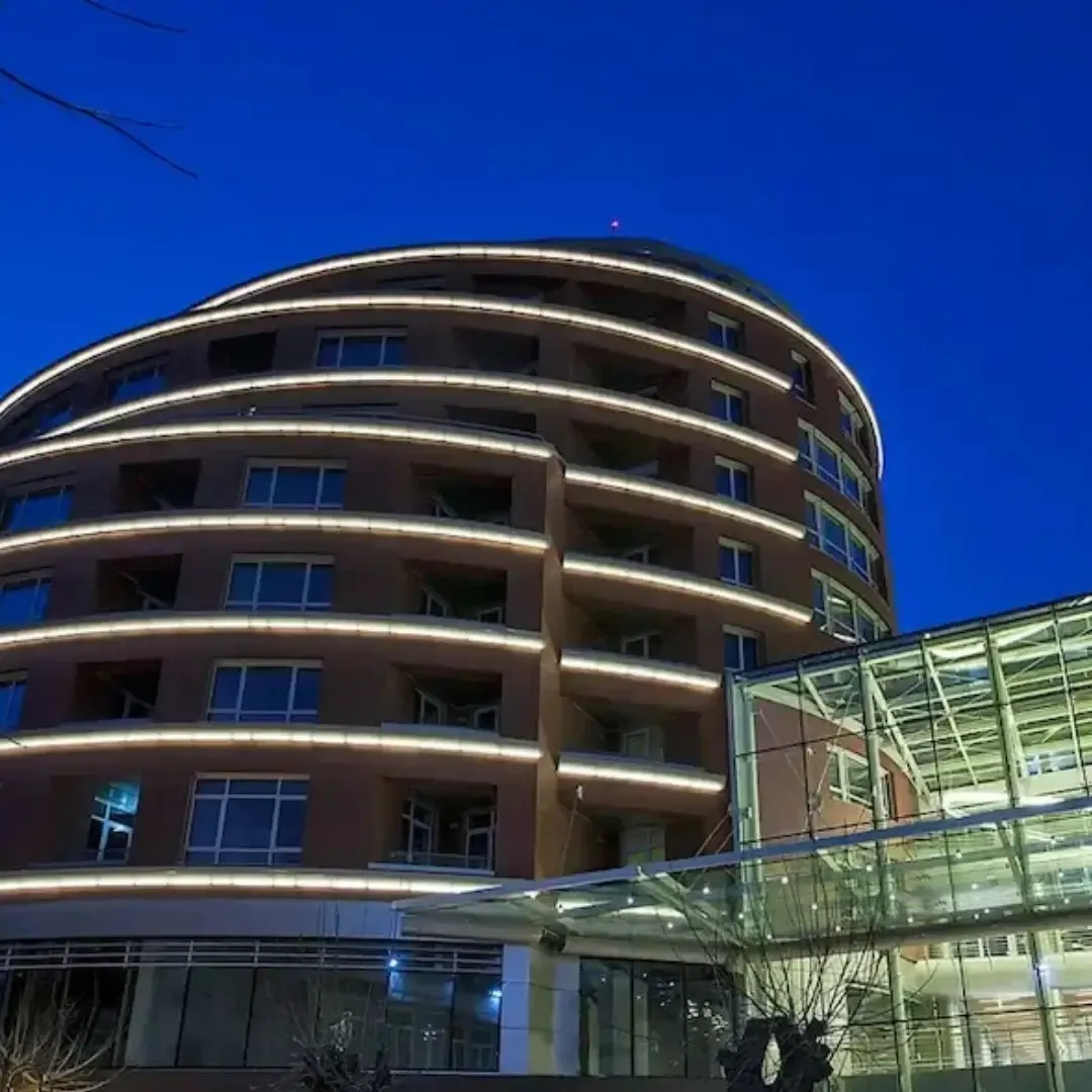 Akustyka w San Stefano Plaza