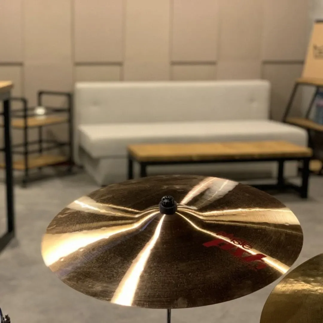 Prywatne studio na podwójną perkusję