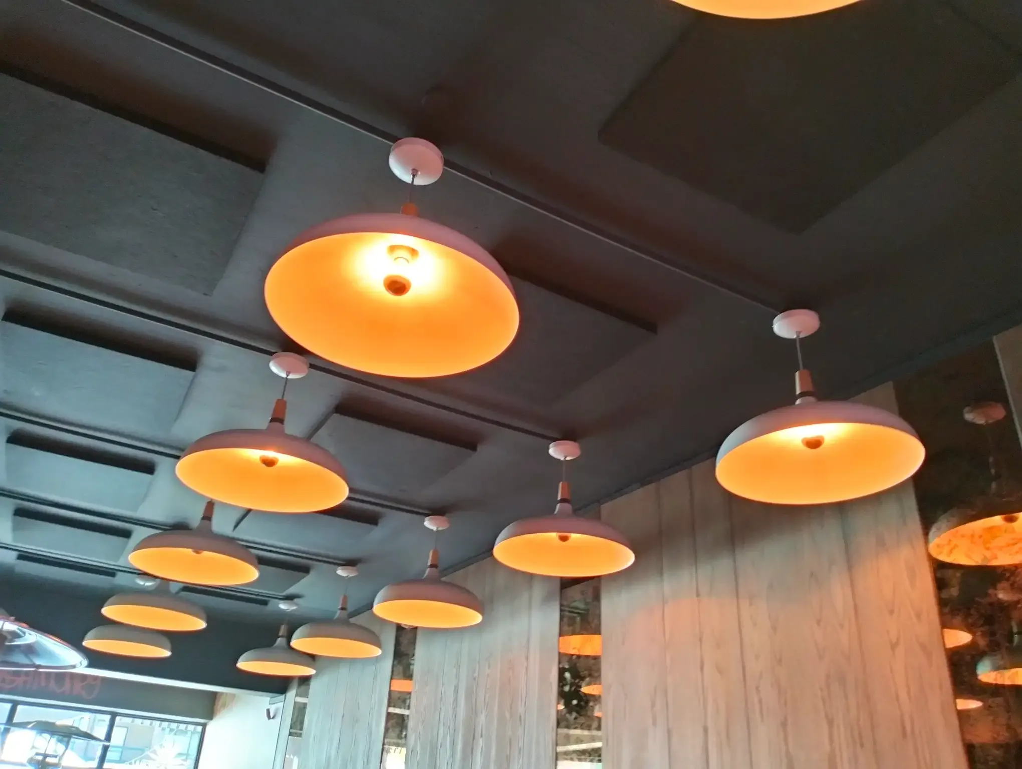 Akustyka w salonie Boutique Bar