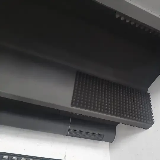 Adaptacja akustyczna powierzchni biurowej bazy logistycznej