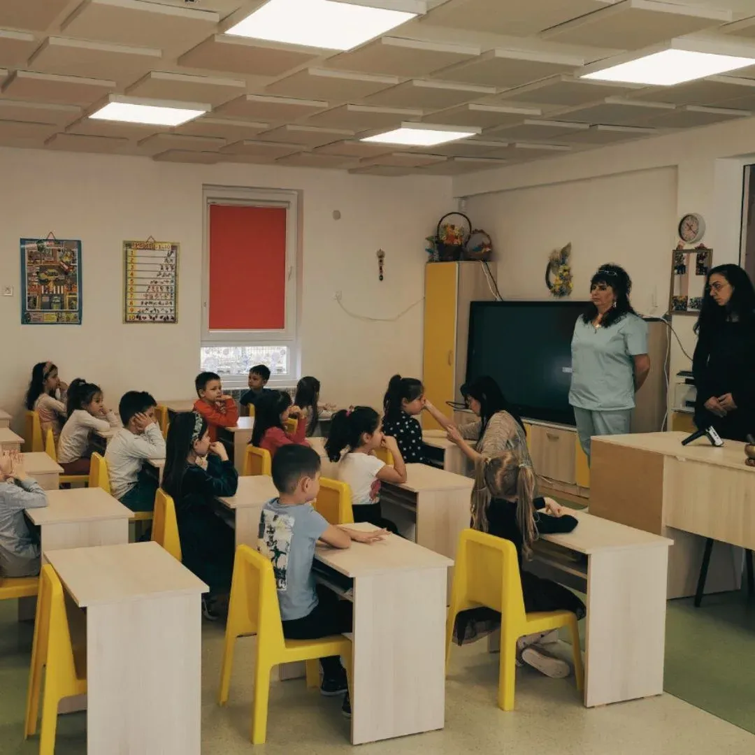 Leczenie akustyczne w przedszkolu Kokiche w Botevgradzie