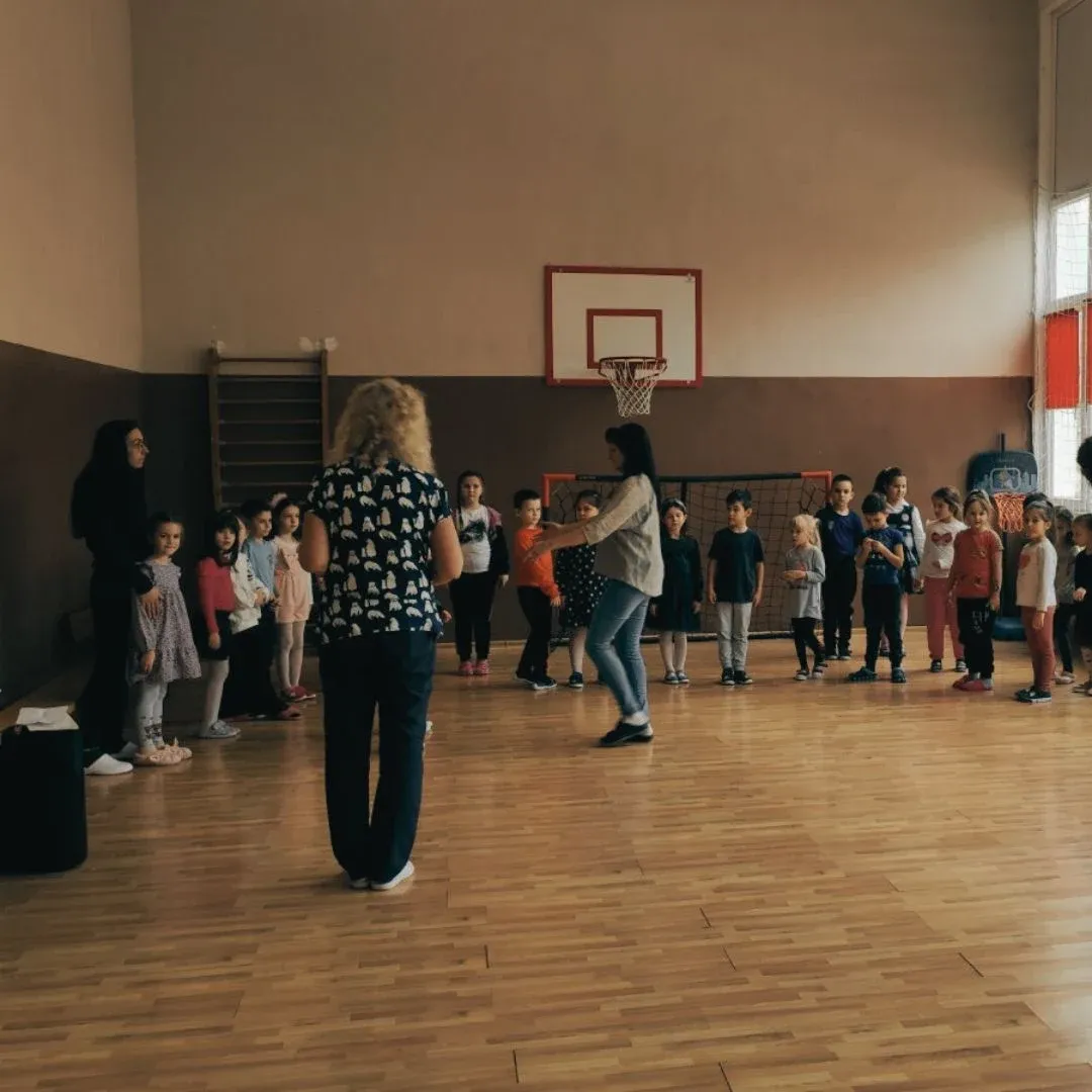 Leczenie akustyczne w przedszkolu Kokiche w Botevgradzie