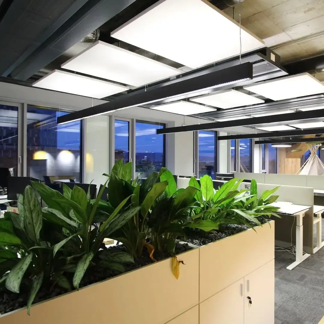Adaptacja akustyczna biura otwartego Sygic o powierzchni 2000 m² w Bratysławie