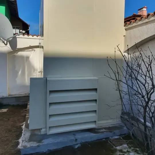Kontrola hałasu pompy ciepła w domu prywatnym w Bankya