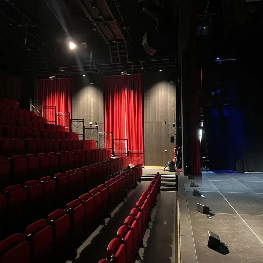 Renowacja akustyczna Teatru Arena w Bratysławie
